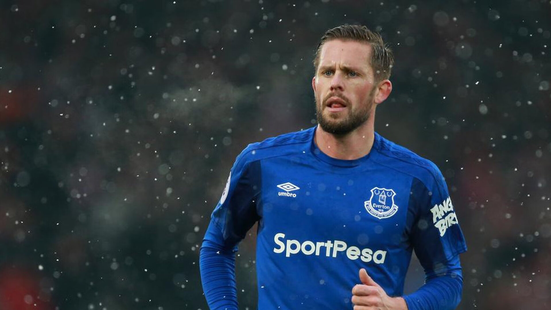 熊猫体育在线-欧冠淘汰赛之夜，佩德里关键节点连续得分，谱写青春传奇