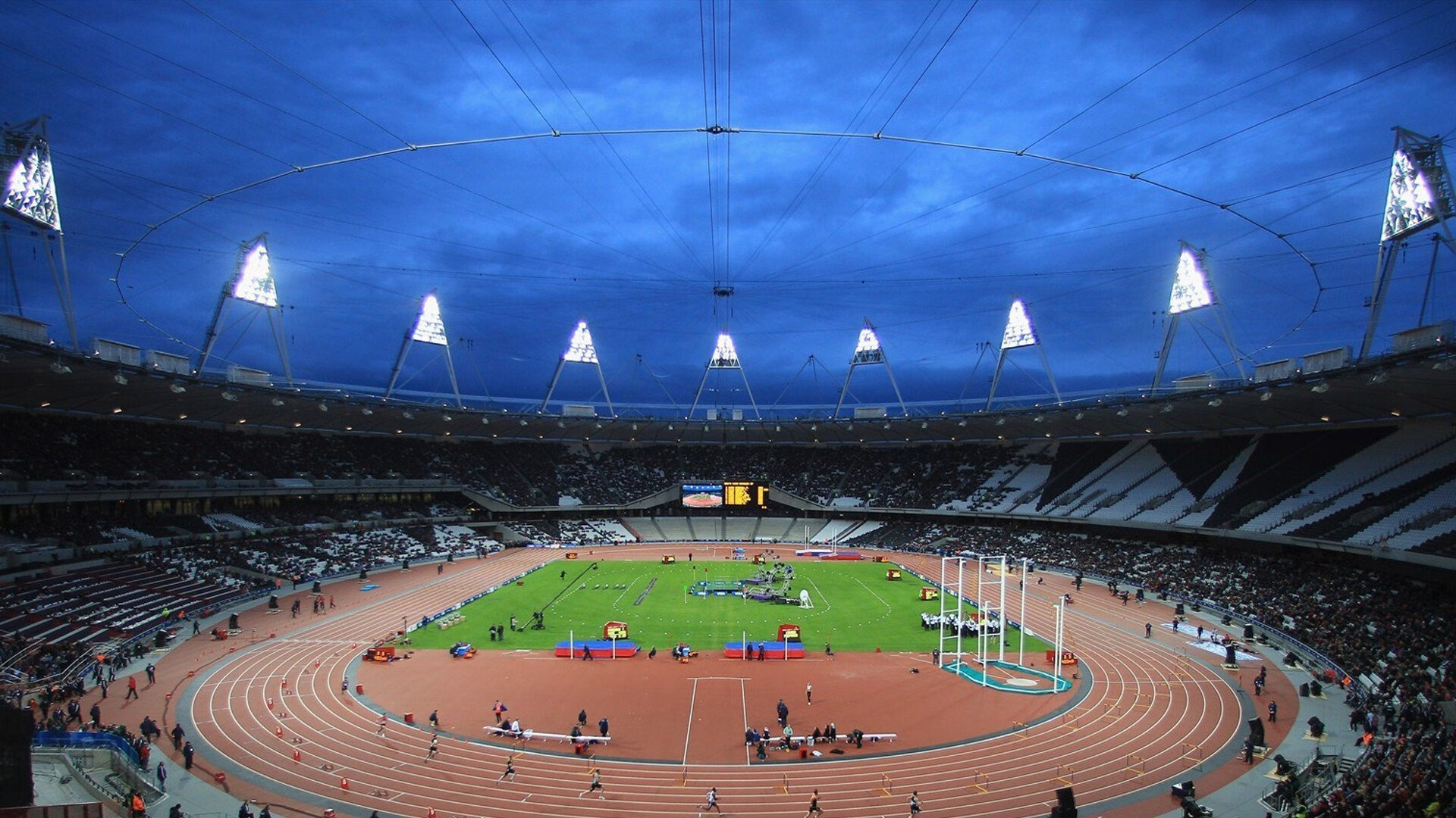 复仇之火燃尽布达佩斯，2026世界杯，西班牙的血性与久保建英的独舞